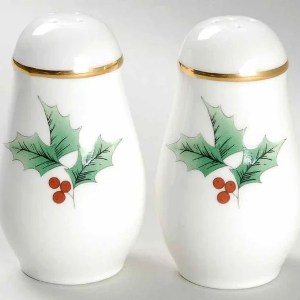 Mikasa Ribbon Holly Salt and Pepper Shakers
